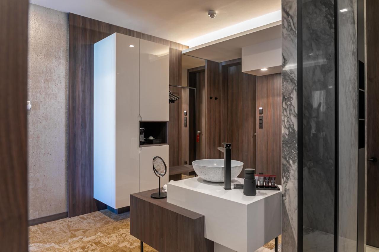 Theatre Hotel Όλομουτς Εξωτερικό φωτογραφία