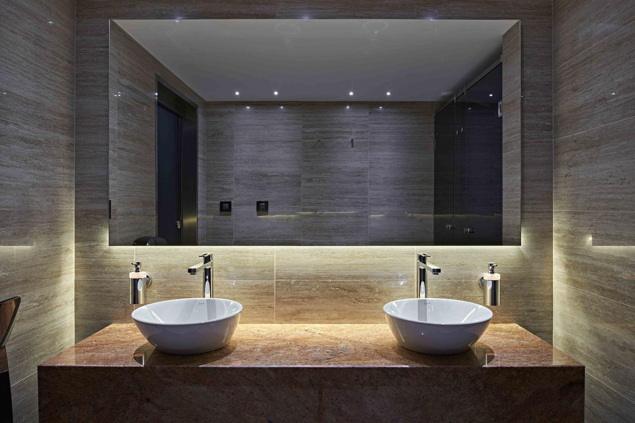 Theatre Hotel Όλομουτς Εξωτερικό φωτογραφία